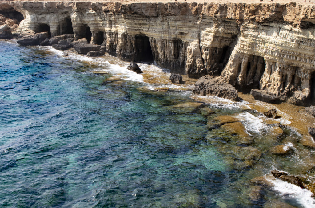 mořské jeskyně Ayia Napa Jižní Kypr