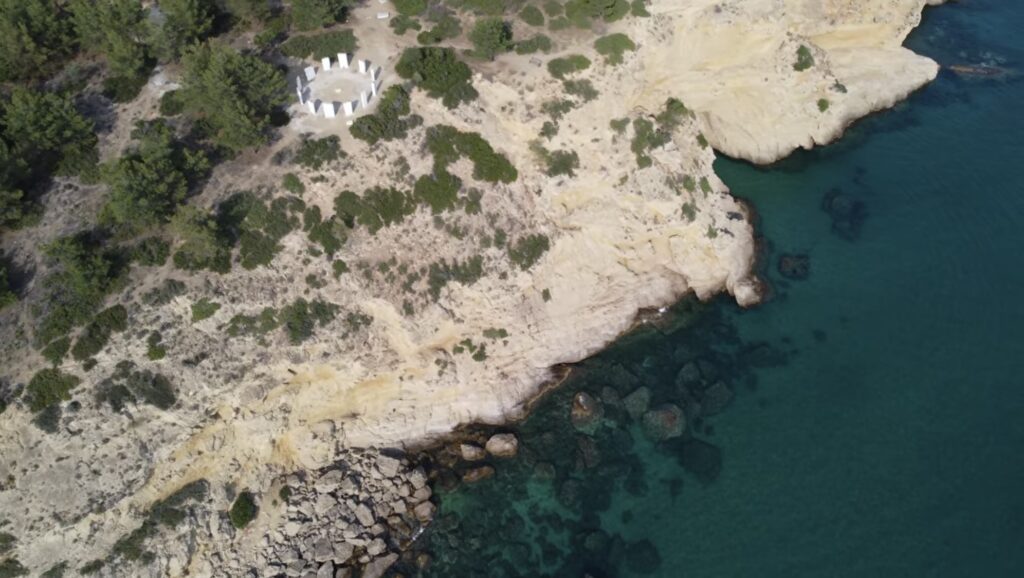 mramorový zvěrokruh na pláží Metalia u Limenarie na ostrově thassos