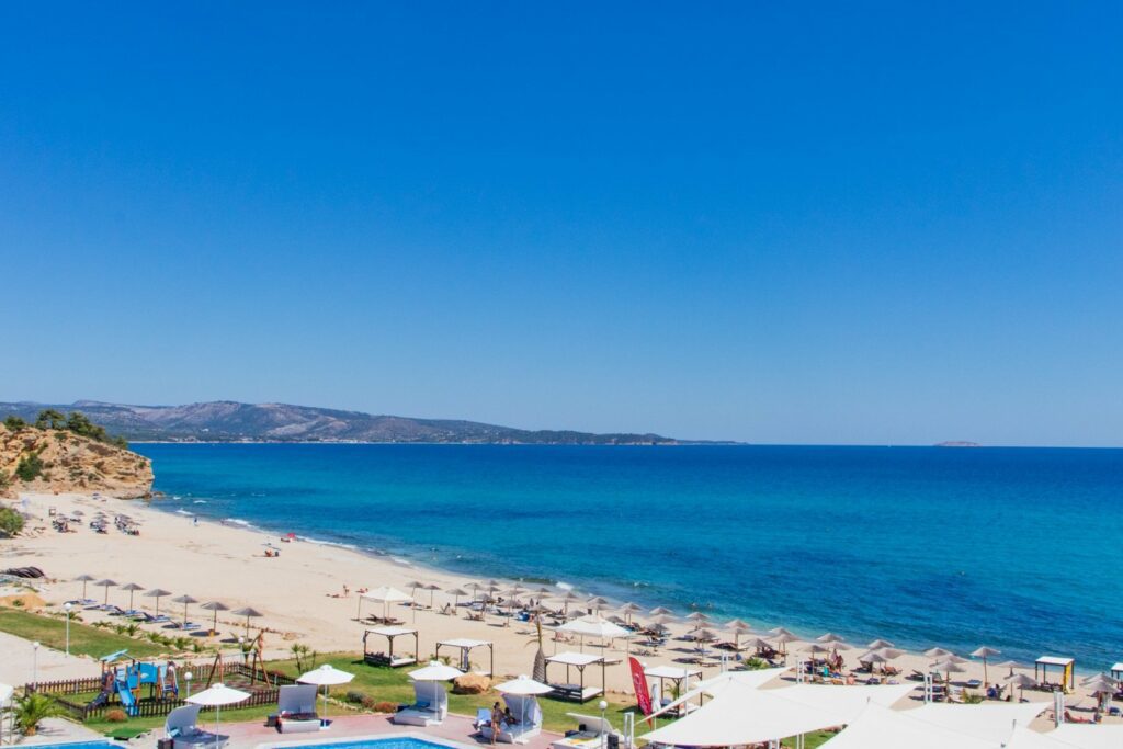 výhled na pláž Trypiti beach na ostrově thassos