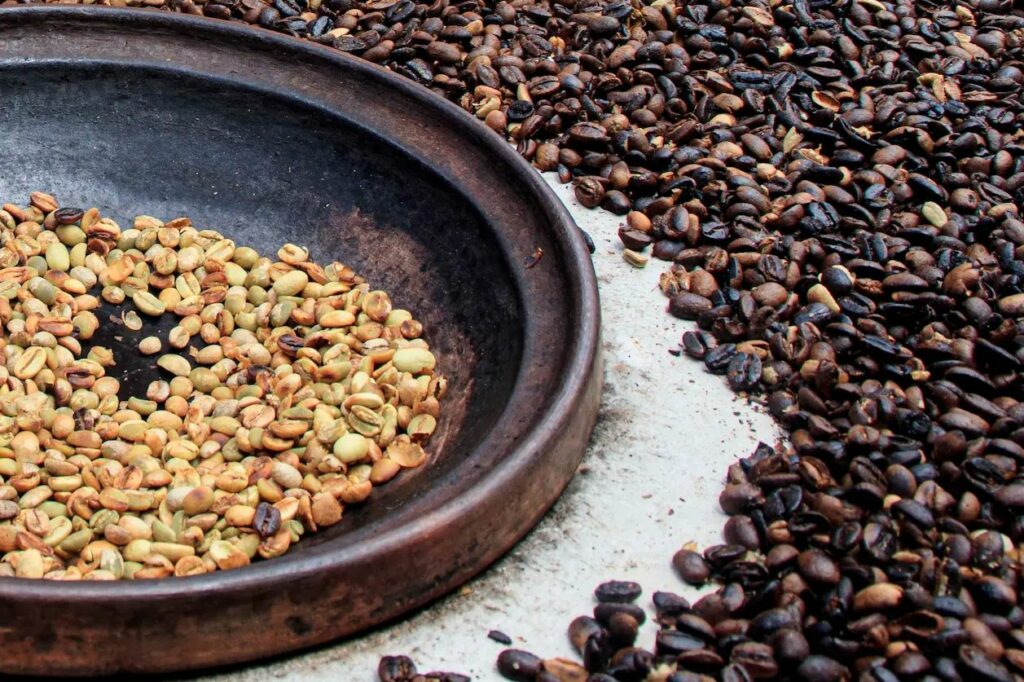 pražení kávy kávová plantáž Agaete Gran Canaria