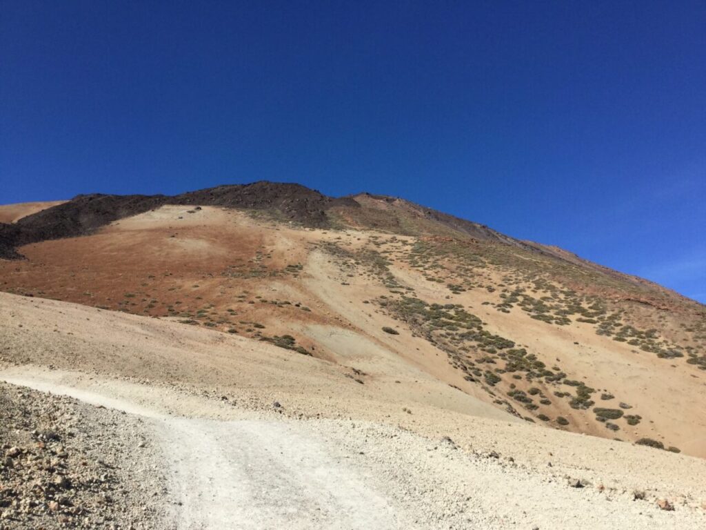 Stezka na vrchol sopky Teide
