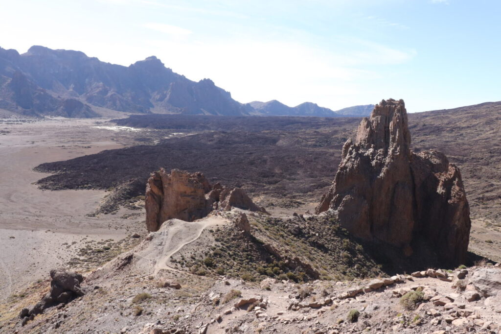 Výhled na kalderu Las Cañadas u Roques de García v národním parku Teide